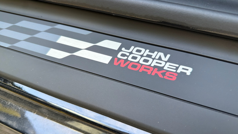 MINI Cooper 135kW E Sport [Level 1] 41kWh 3dr Auto Electric Hatchback